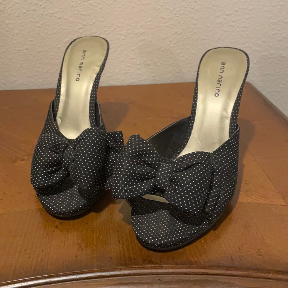 Brand New Ann Marino bareback Heels